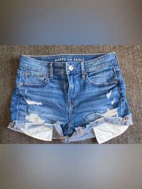 American Eagle Women's MIDI Rise Denim Shorts With Flowers Detailed Pockets